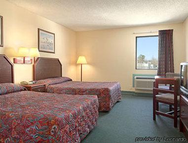 Red Roof Inn موس بوينت الغرفة الصورة
